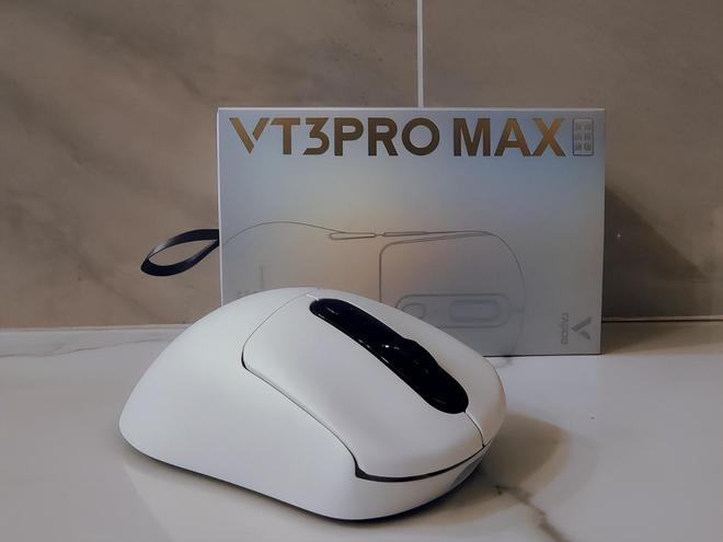 戏鼠标：轻便与性能兼具 电竞职业手感AG真人雷柏VT3 Pro MAX游(图9)