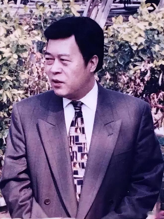 亏30亿“一代鞋王”达芙妮崩塌！红颜加速衰败AG真人百家家乐APP6000门店关闭4年(图3)