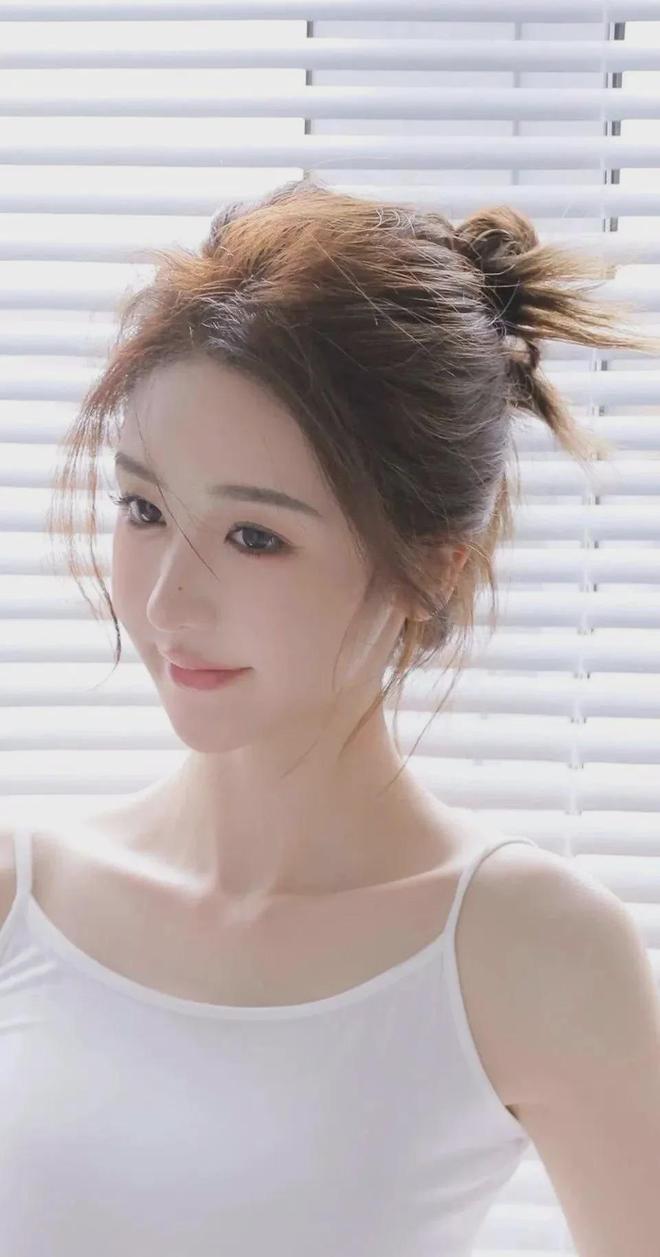 沦陷的妻子2》中文VAG真人游戏平台《